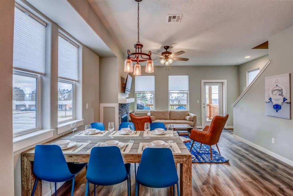 דיפו ביי New Tri-Level Home With Ocean View And 3 En-Suite Bedrooms! מראה חיצוני תמונה